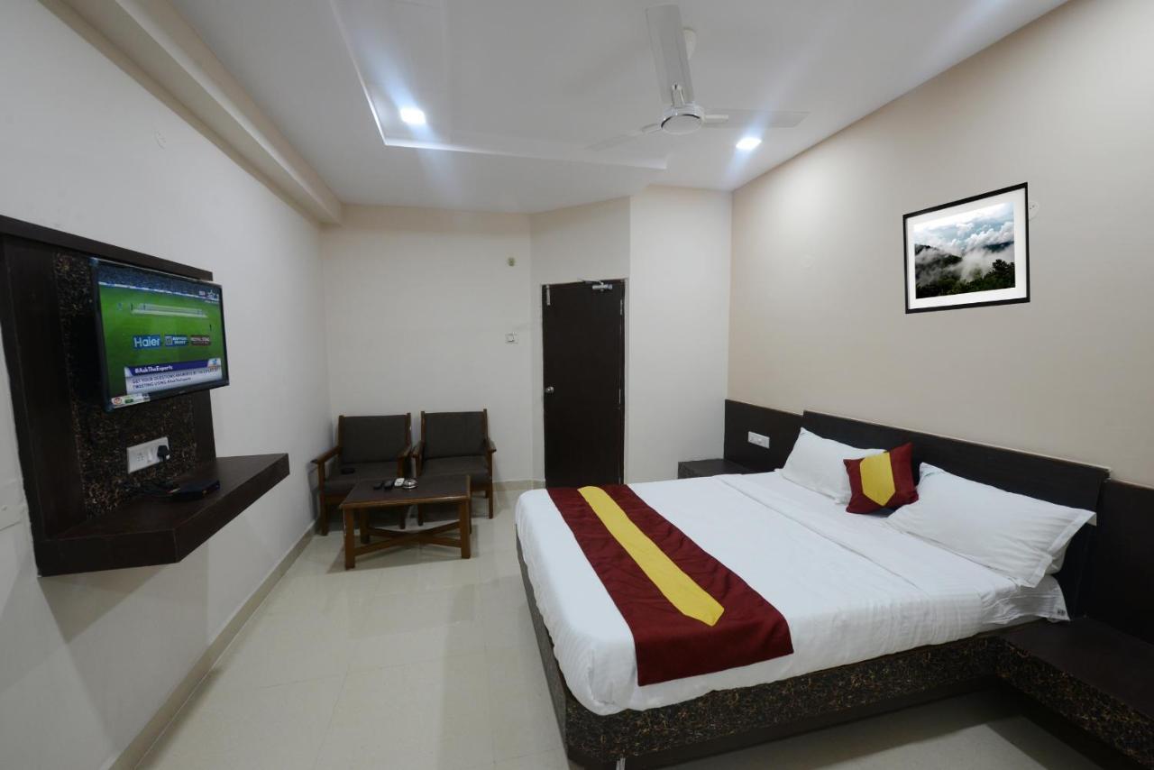 Dwaraka Inn Visakhapatnam Exterior foto