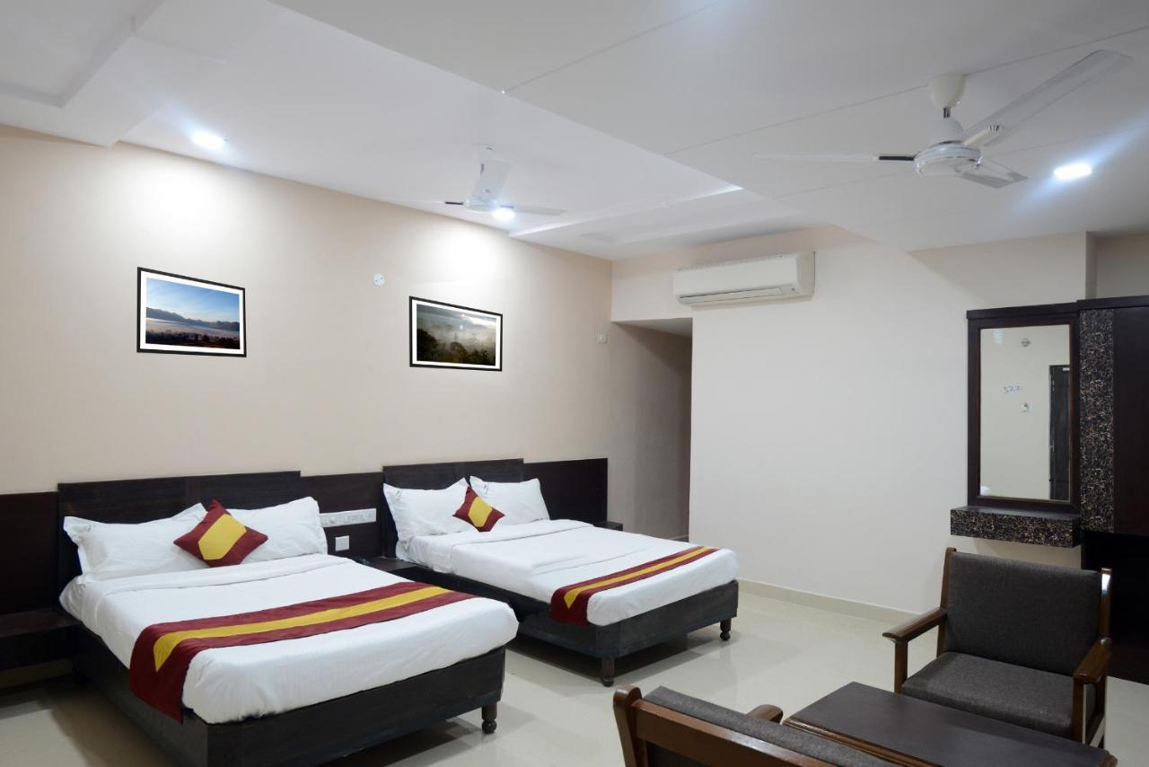 Dwaraka Inn Visakhapatnam Exterior foto